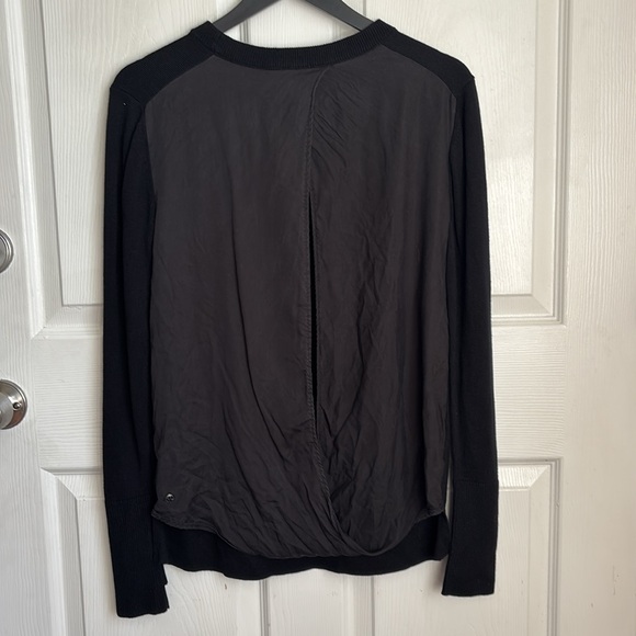 lululemon women’s black still at ease pullover size 6 open back top thumb holes - Picture 1 of 9